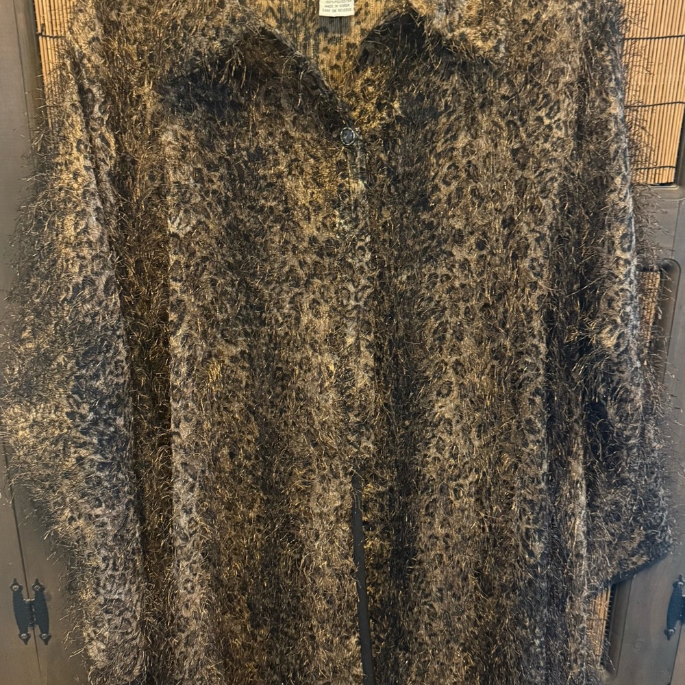Dazzlingl Cheetah Print Fuzzy tunic overtop jacket